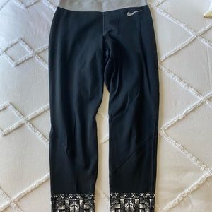 Nike women Therma-Fit One tight